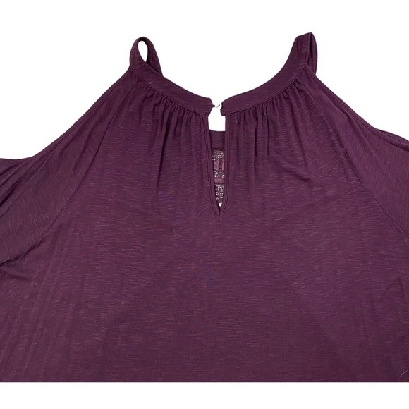 Maurices Top Size 2 Plus 2X Plum Purple Cold Shoulder Embellished Sequin Mesh - Picture 7 of 10